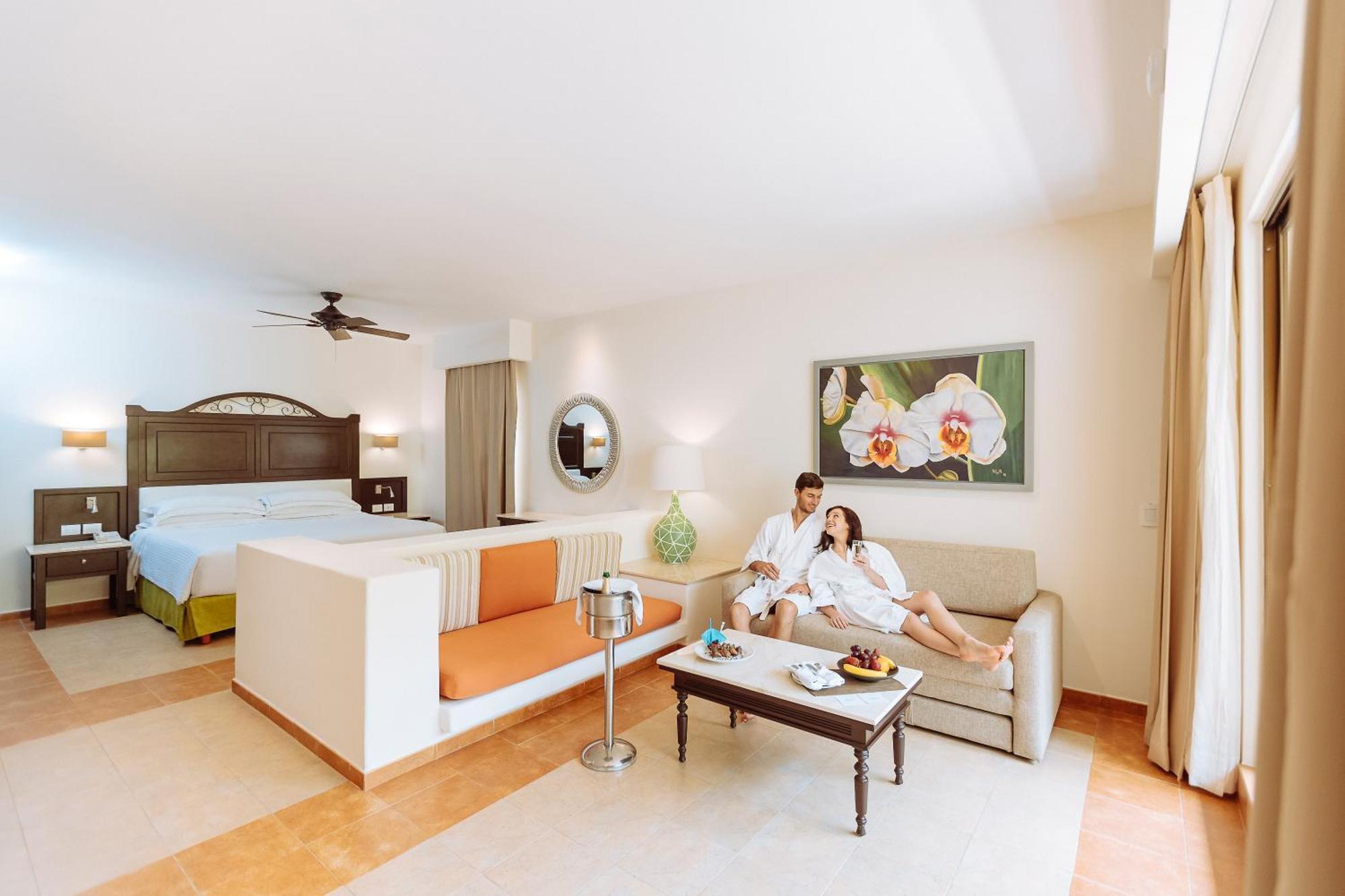 Occidental At Xcaret Destination Hotel Playa del Carmen Ngoại thất bức ảnh A room at the Iberostar Grand Hotel at Playa del Inglés, Gran Canaria