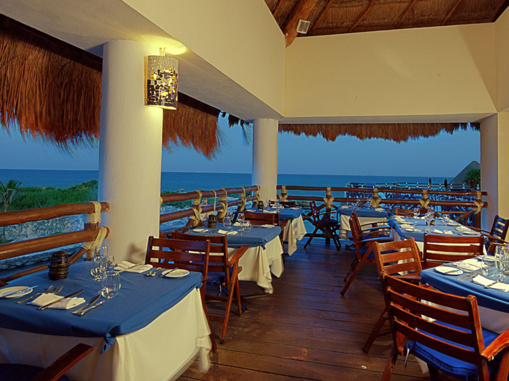 Occidental At Xcaret Destination Hotel Playa del Carmen Ngoại thất bức ảnh Restaurant at the Grand Palladium Resort